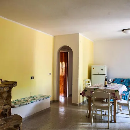 شقة A 200 Mt Con 5 2 Bagni E 10 Posti Letto *