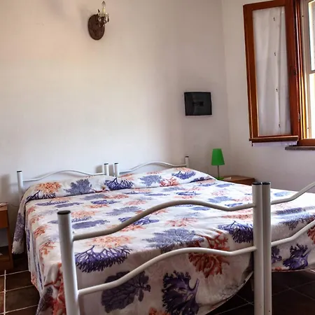 شقة A 200 Mt Con 5 2 Bagni E 10 Posti Letto