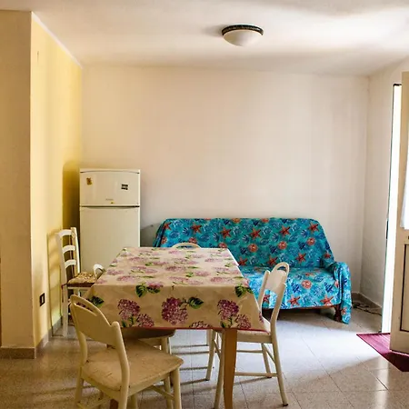 아파트 A 200 Mt Con 5 2 Bagni E 10 Posti Letto 포르토 오티올루