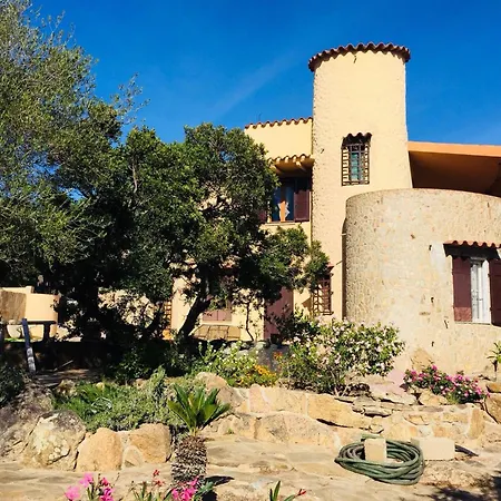 A 200 Mt Con 5 2 Bagni E 10 Posti Letto * بورتو أوتيولو