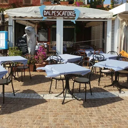 شقة A 200 Mt Con 5 2 Bagni E 10 Posti Letto