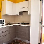דירה A 200 Mt Con 5 2 Bagni E 10 Posti Letto *