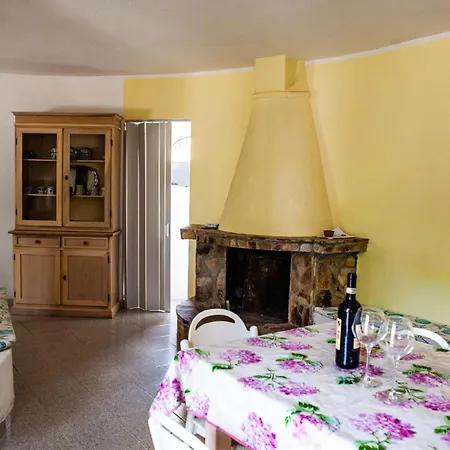 A 200 Mt Con 5 2 Bagni E 10 Posti Letto Apartament Porto Ottiolu
