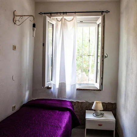 Apartment A 200 Mt Con 5 2 Bagni E 10 Posti Letto